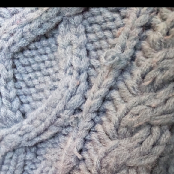 Knitted vest with faux fur lined hood - Picture 8 of 8